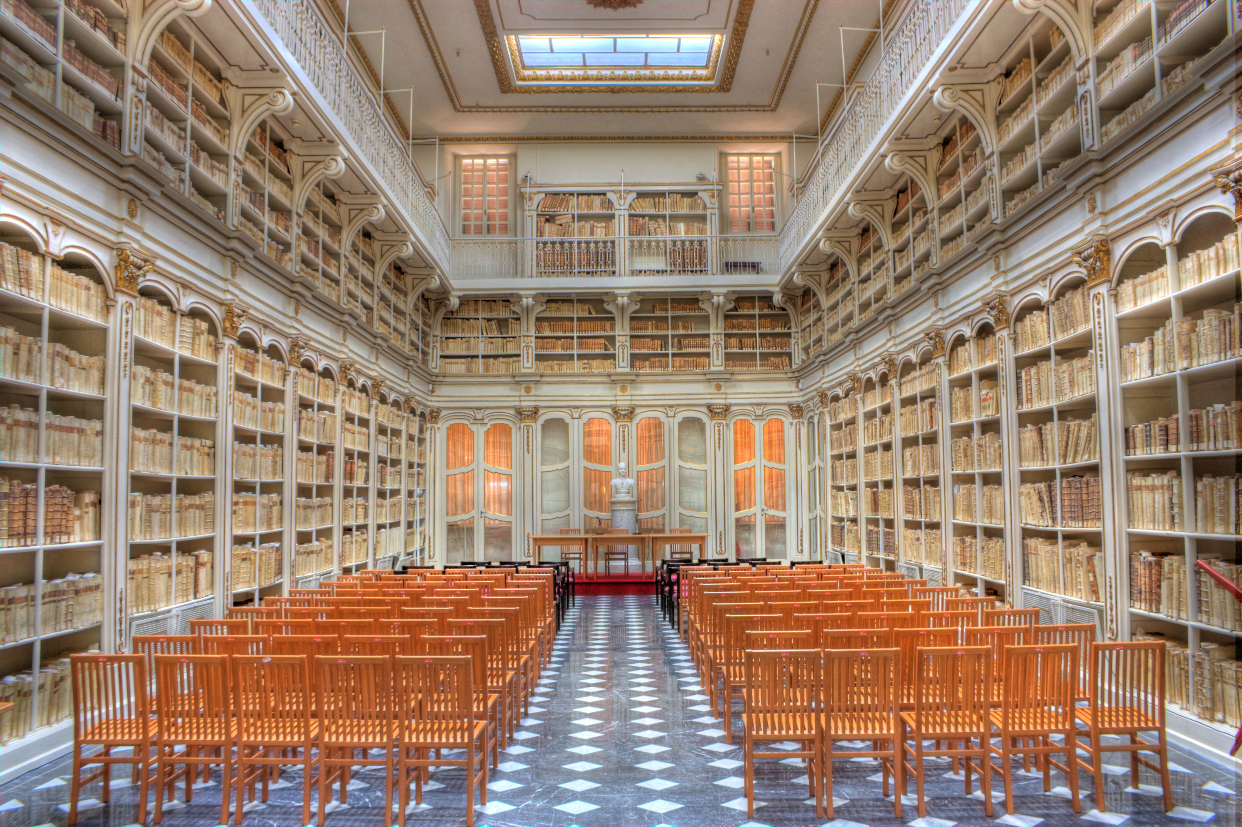 Cagliari Biblioteca